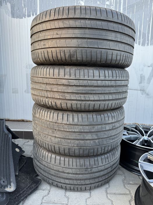 Летни гуми Pirelli RSC 275/45/20 и 305/40/20 Спортпакет