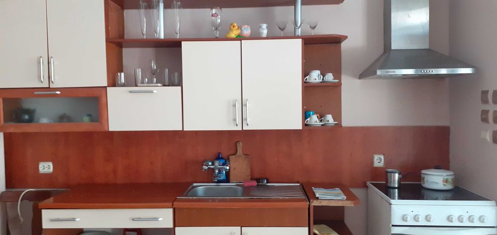 Къща с банкетна зала за Нова година