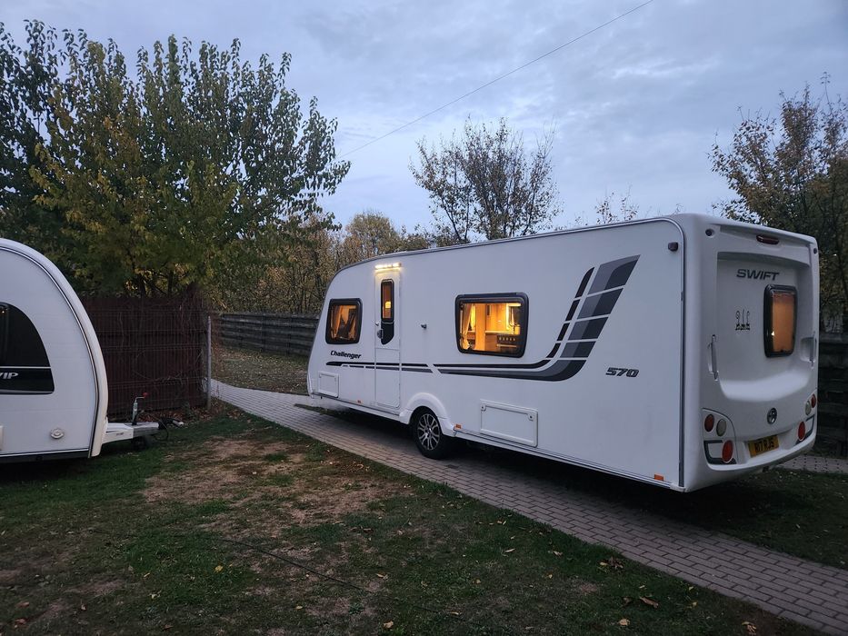 Rulota Swift Challenger,Matrimonial,Mover,Cort Aer,4-5pers,Dus separat