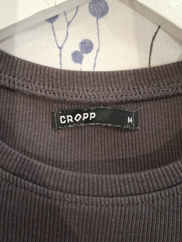 Тъмносива тениска CROPP