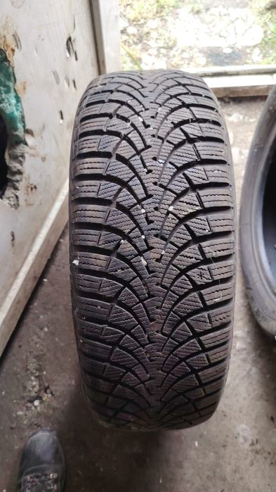 Vând anvelope de iarnă .
Patru 225/45/17 patru 205/55/16 patru 195/5