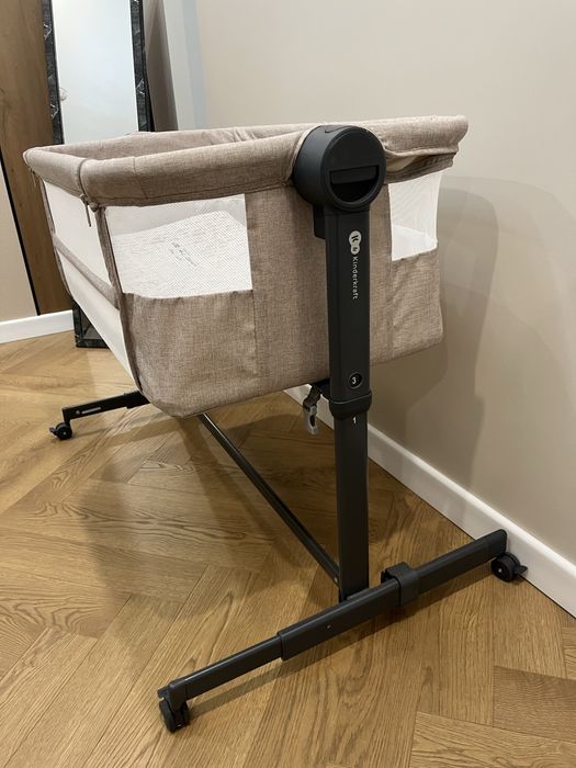 Манежка kinderkrft пристовная новая