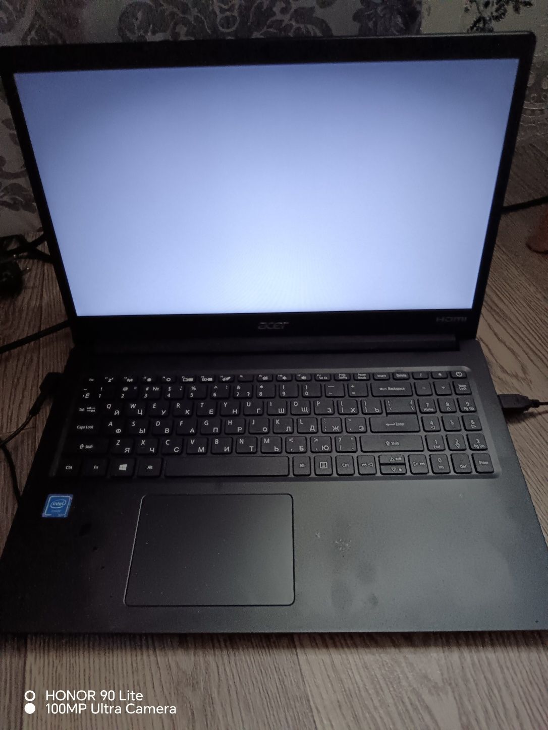 Ноутбук *Acer* практически новый