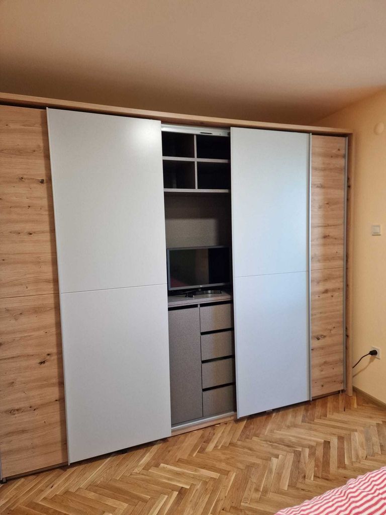 Продава се Тристаен апартамент в Силистра, Запад - 97 кв.м за 1135 €/кв.м - Снимка #8