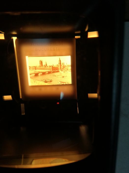 Aparat și diapozitive