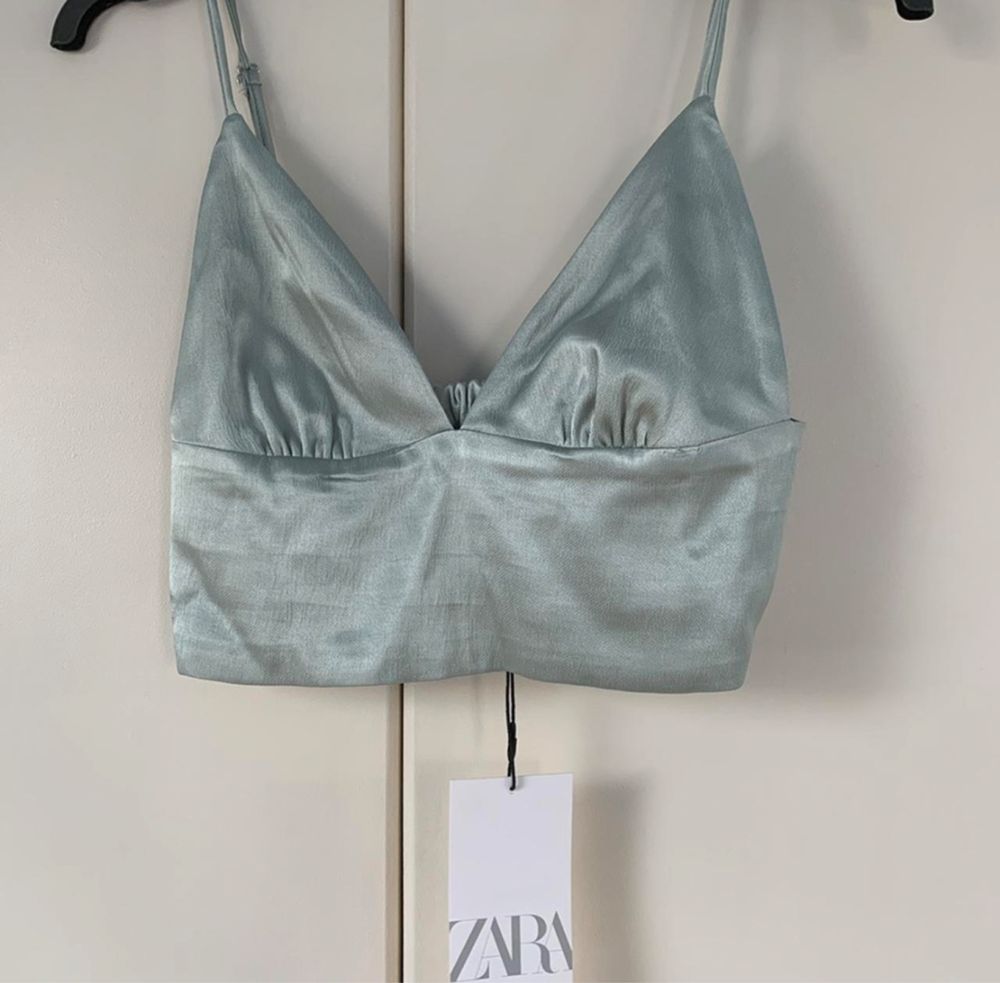Късо бюстие Zara