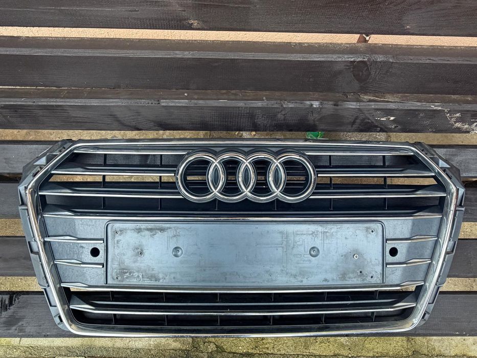 Grila radiator și far dreapta audi A4 b9 2016 S line