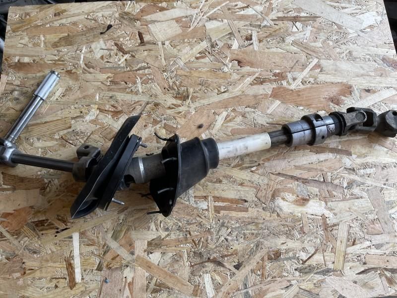 Ax / tija coloana directie cu cruce cardanica Audi Q7 (2006-2010) [4L] 3.0 tdi 52758017