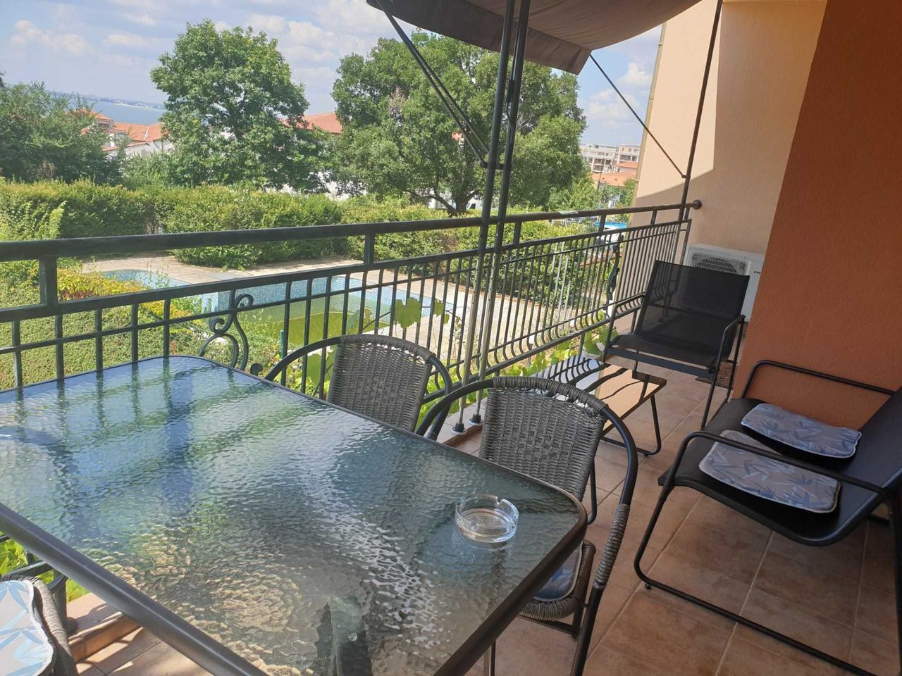 Продава се Тристаен апартамент в Търговище, Център - 107 кв.м за 1496 €/кв.м - Снимка #21