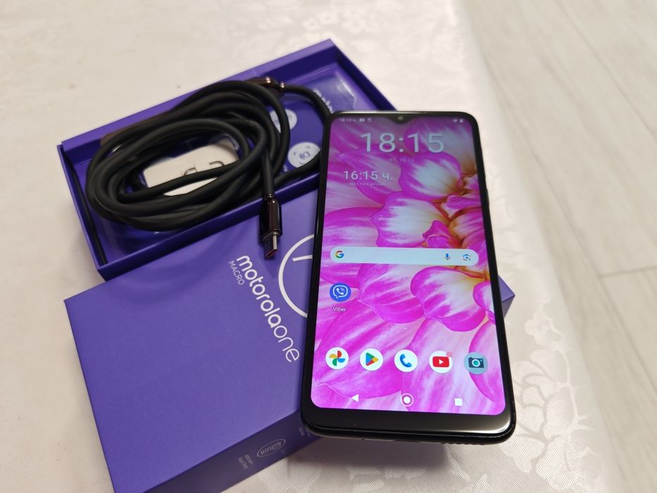 Motorola One Macro 4/64 GB - отличен