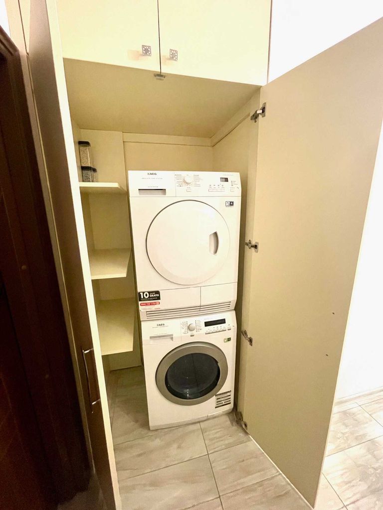 Дава се под наем Тристаен апартамент в Варна, Цветен квартал - 94 кв.м за 699 € - Снимка #8