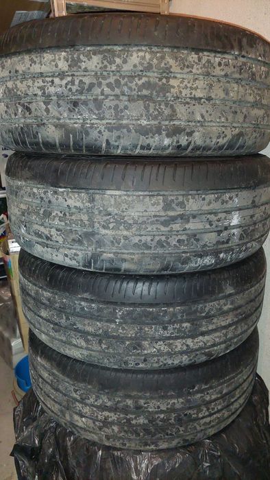 Гуми за автомобил 225/55R18 4 бр.