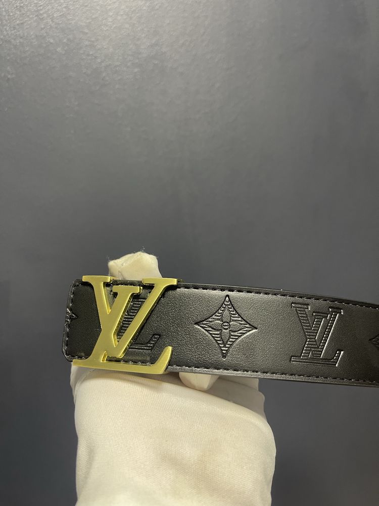 Curea Louis Vuitton Black