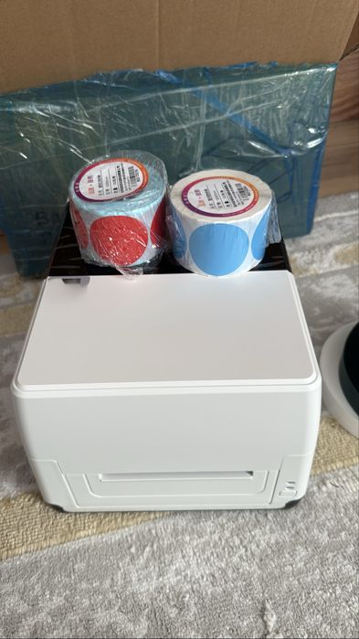 Принтер лента стикер