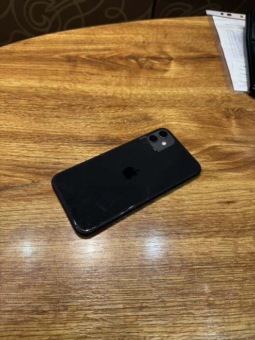 Iphone 11  - 64GB