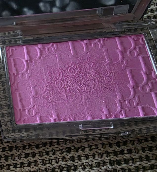 Dior руж YSL червило