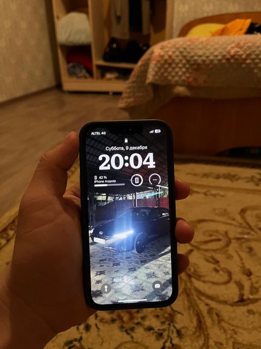 Продам айфон 13 айфон