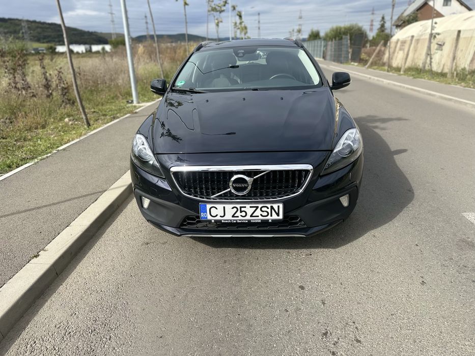 Volvo V40   *Cross Country*