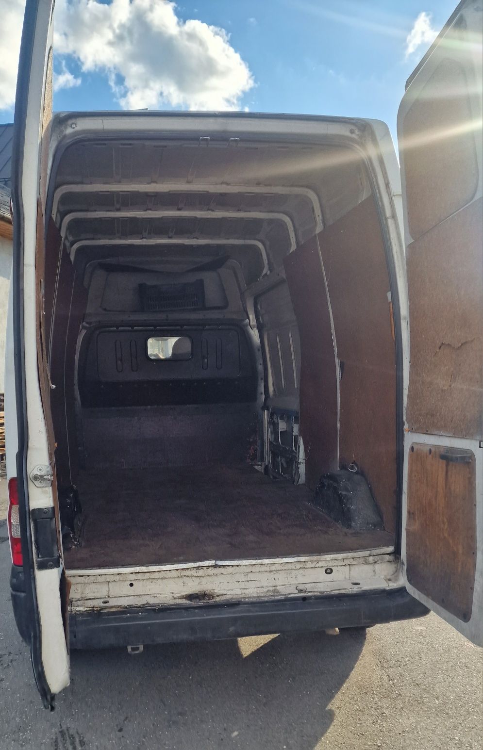 Vând Ford Transit 2.4 tdi