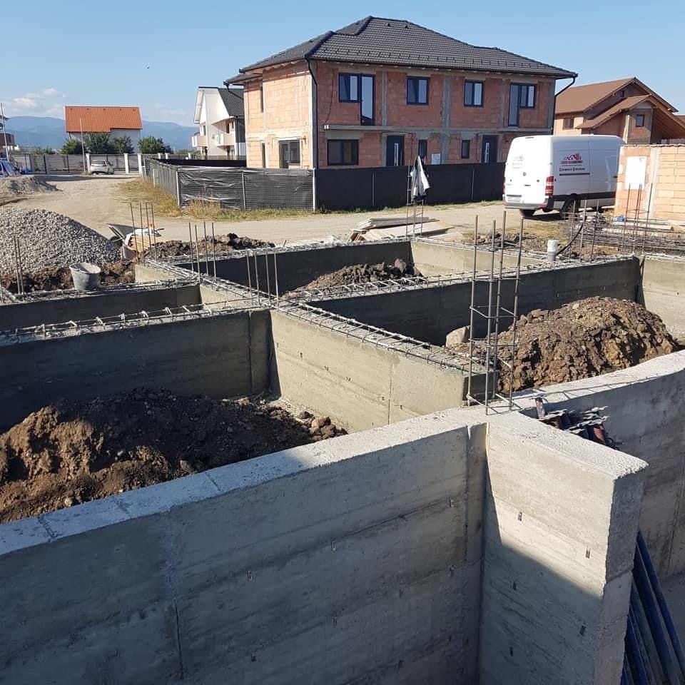 Firmă de construcții