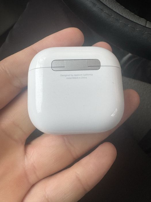 Apple air pods 4