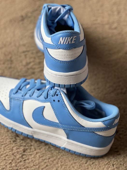 Nike Dunk Low UNC