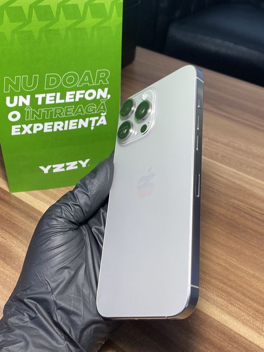 iPhone 16 Pro Max / 256 GB / Sănătate baterie 98% / Ca nou