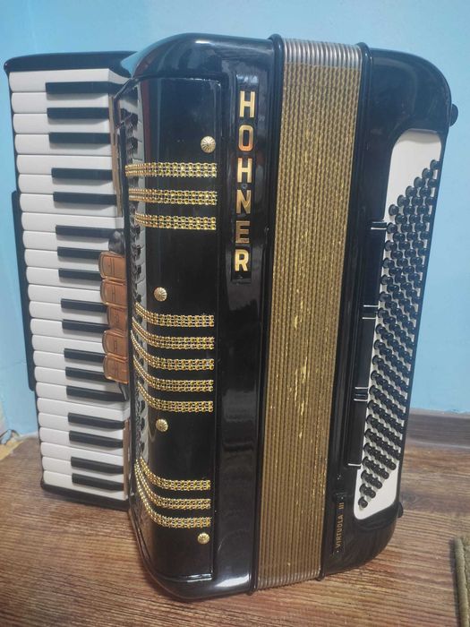 Acordeon Hohner de vânzare