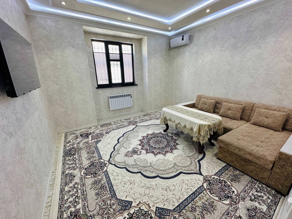 Продается евро дом, на 1,5 сотки ор-р 39-больница  ( с30 )