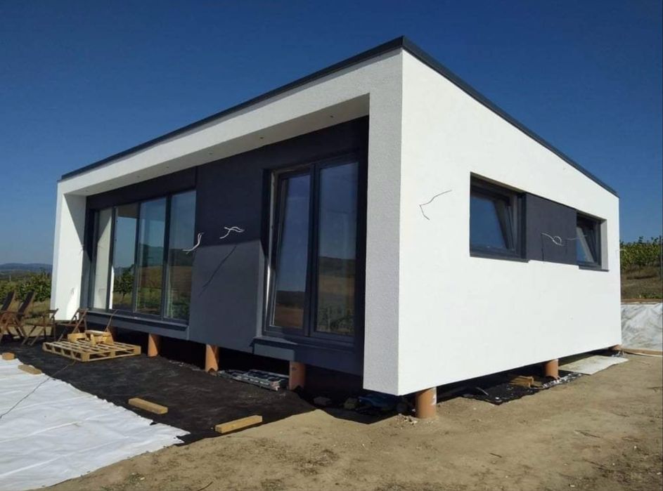 Vand Case modulare din panouri sandwich