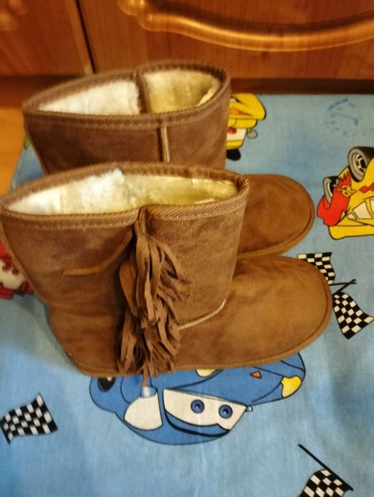 Cizme UGG mărimea 38