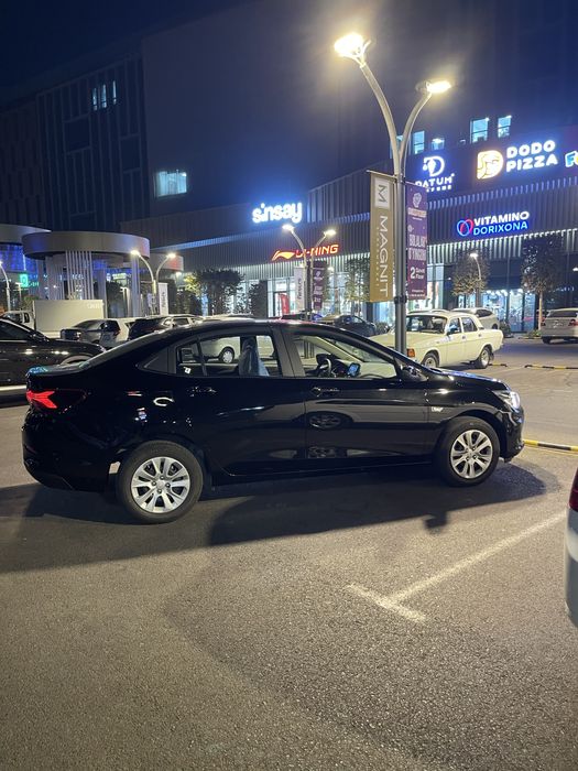 Onix 3 lt  | 2024  |  1 400 km