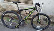 Vând bicicleta MTB Focus aluminiu usoara roti 29" 3x9 Deore XT