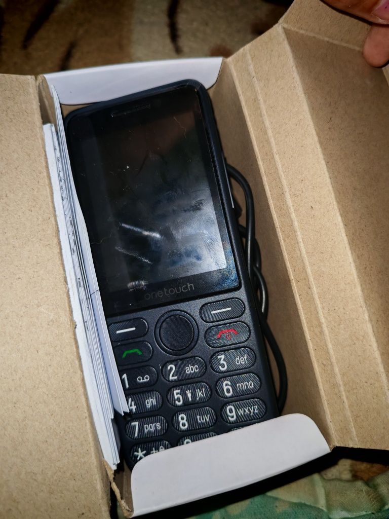 TCL onetouch 40425 telefon cu butoane