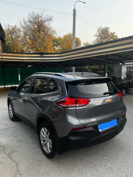 Продается  автомобиль Трекер 2