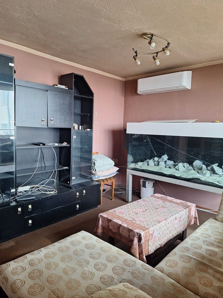 Продава се Двустаен апартамент в Карлово - 100 кв.м за 1050 €/кв.м - Снимка #4