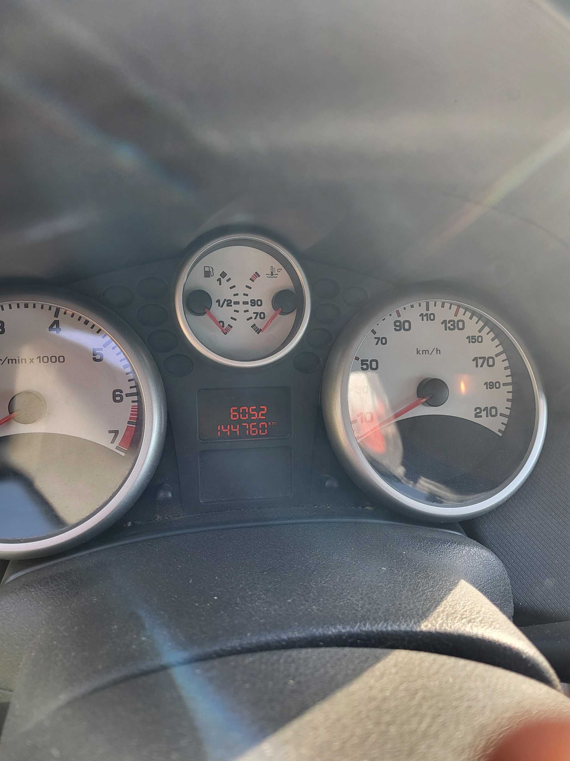 Peugeot 207 внос от Италия 2009 година
