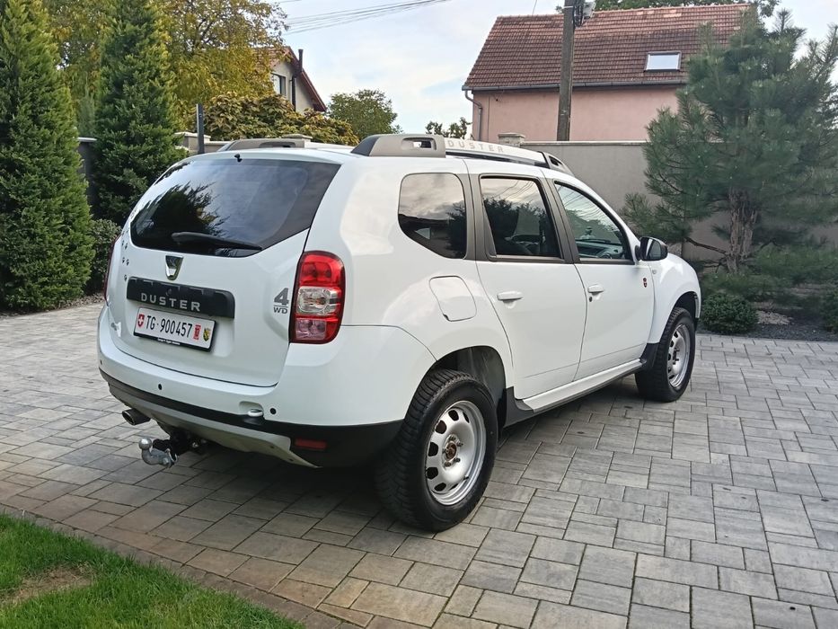 Dacia Duster Laureate 2017 1.2 TCe 4x4 Navi, Clima,Facelift