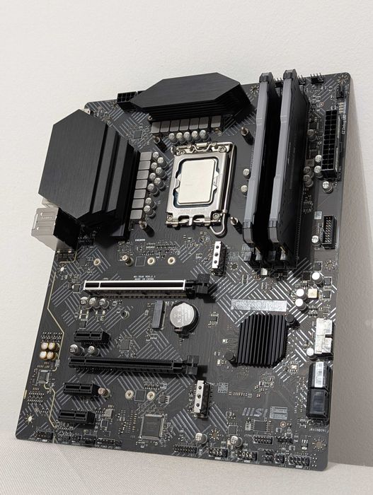 Kit i5 12600KF, MSI PRO Z690-P, Corsair H100i