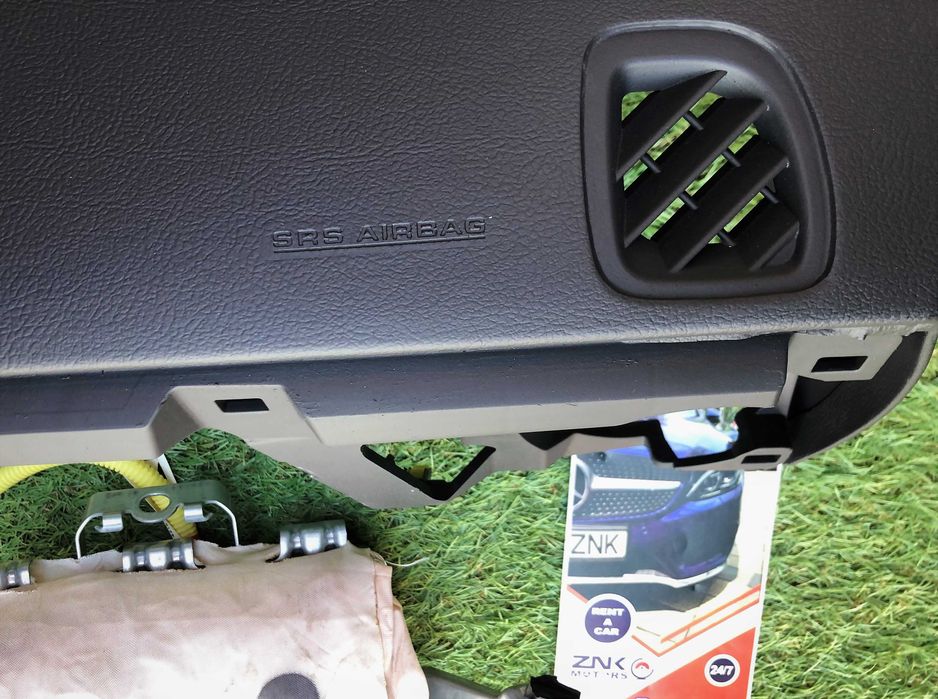 Toyota Yaris III 2015-2019 kit airbag plansa bord set centuri cortine