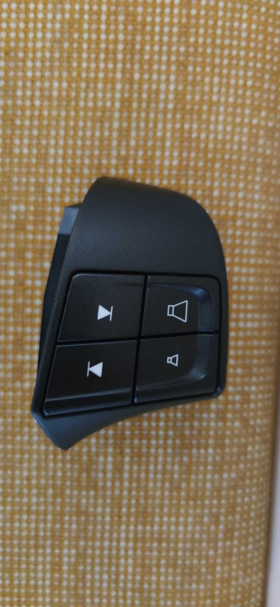 Бутони audio control Volvo V50,C30,S40,C70 след 2004 г.