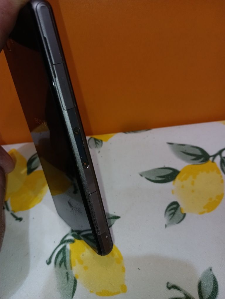 Sony Xperia Z1 - 49 лв