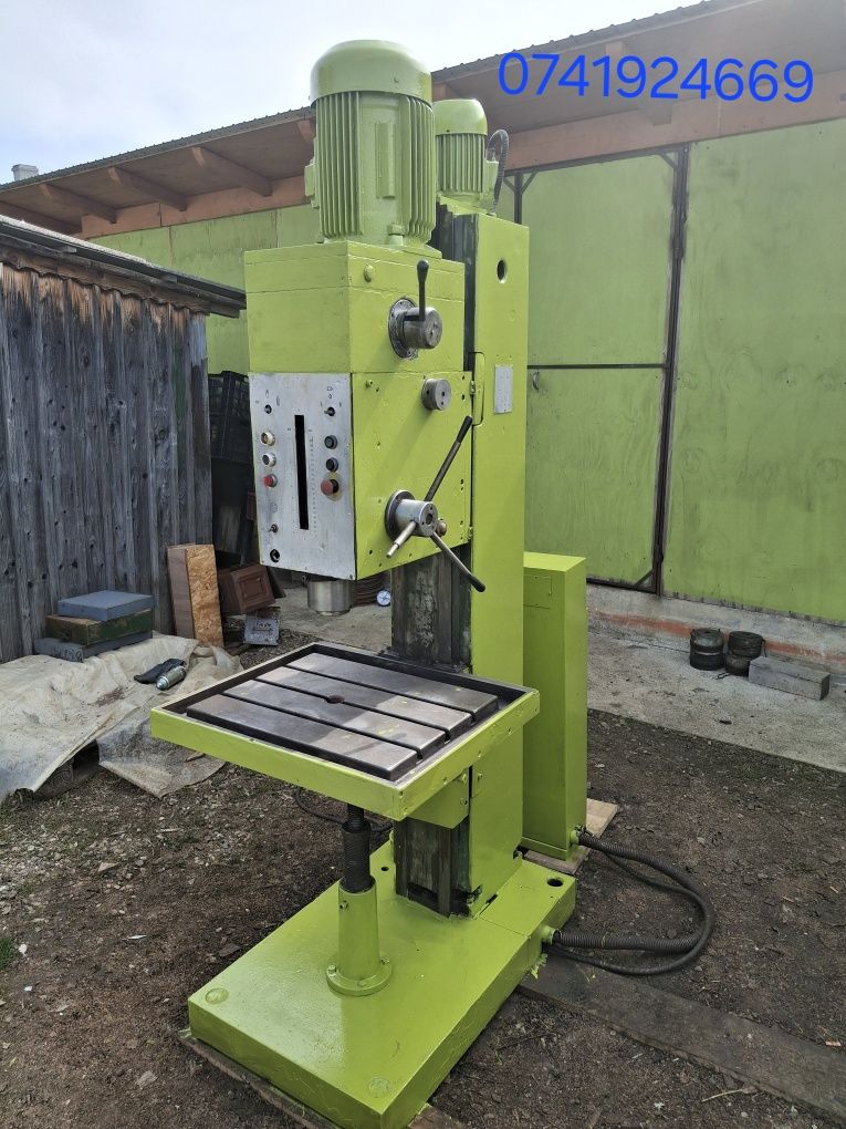Masina găurit cu coloana G40 cu accesorii CON MORSE 5