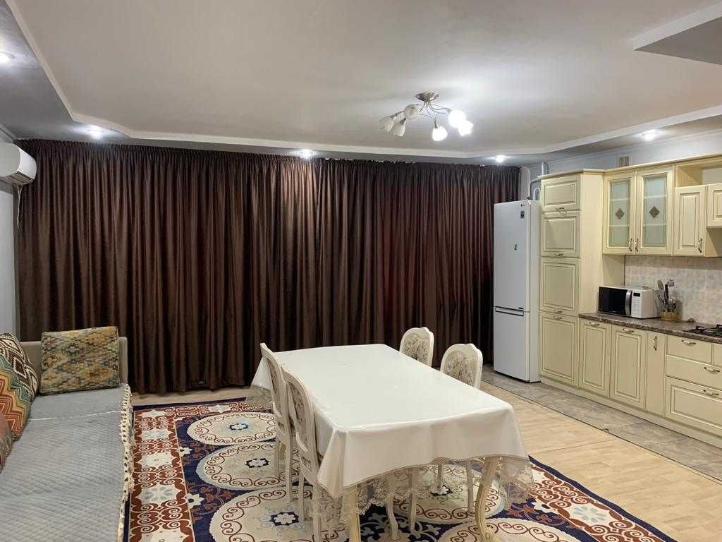 Сдаётся 4-х комн. кв. в самом центре Кызылорды