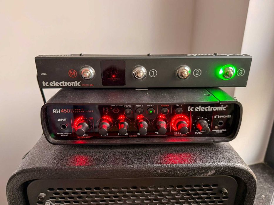 Amp chitara bass TC Electronic RH450 + boxa RS210 + RC4 REMOTE + bag
