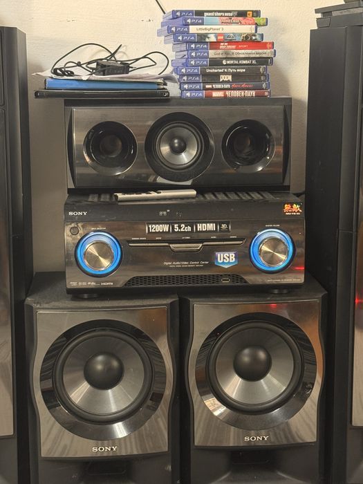 Продам музыкальный центр , колонки