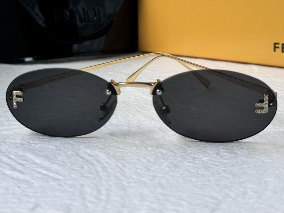 Дамски слънчеви очила кръгли овални елипса 3 цвята черни кафяви сини