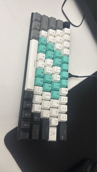 Продам клавиатуру механическая, мышка hyper x, мышка logitech