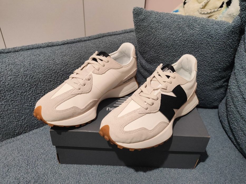 New Balance 327, originali, noi, mărimea 40.5 (26cm)