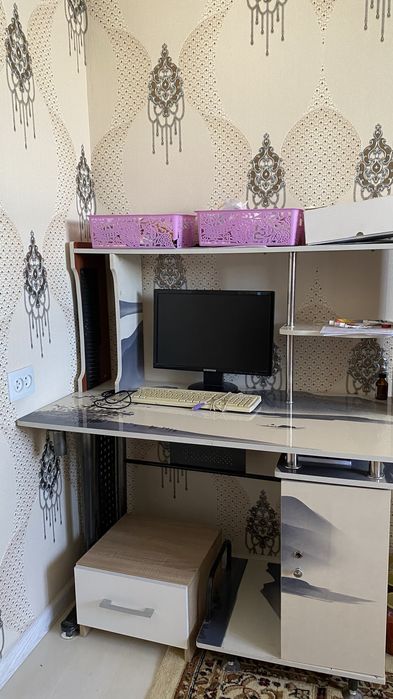 Мебель/компьютерге стол